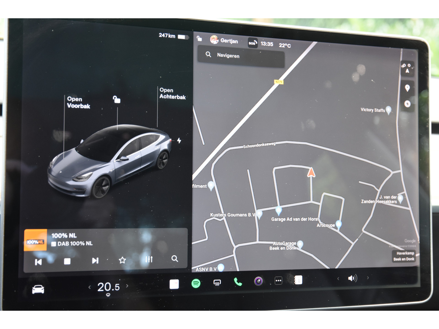 Tesla Tesla