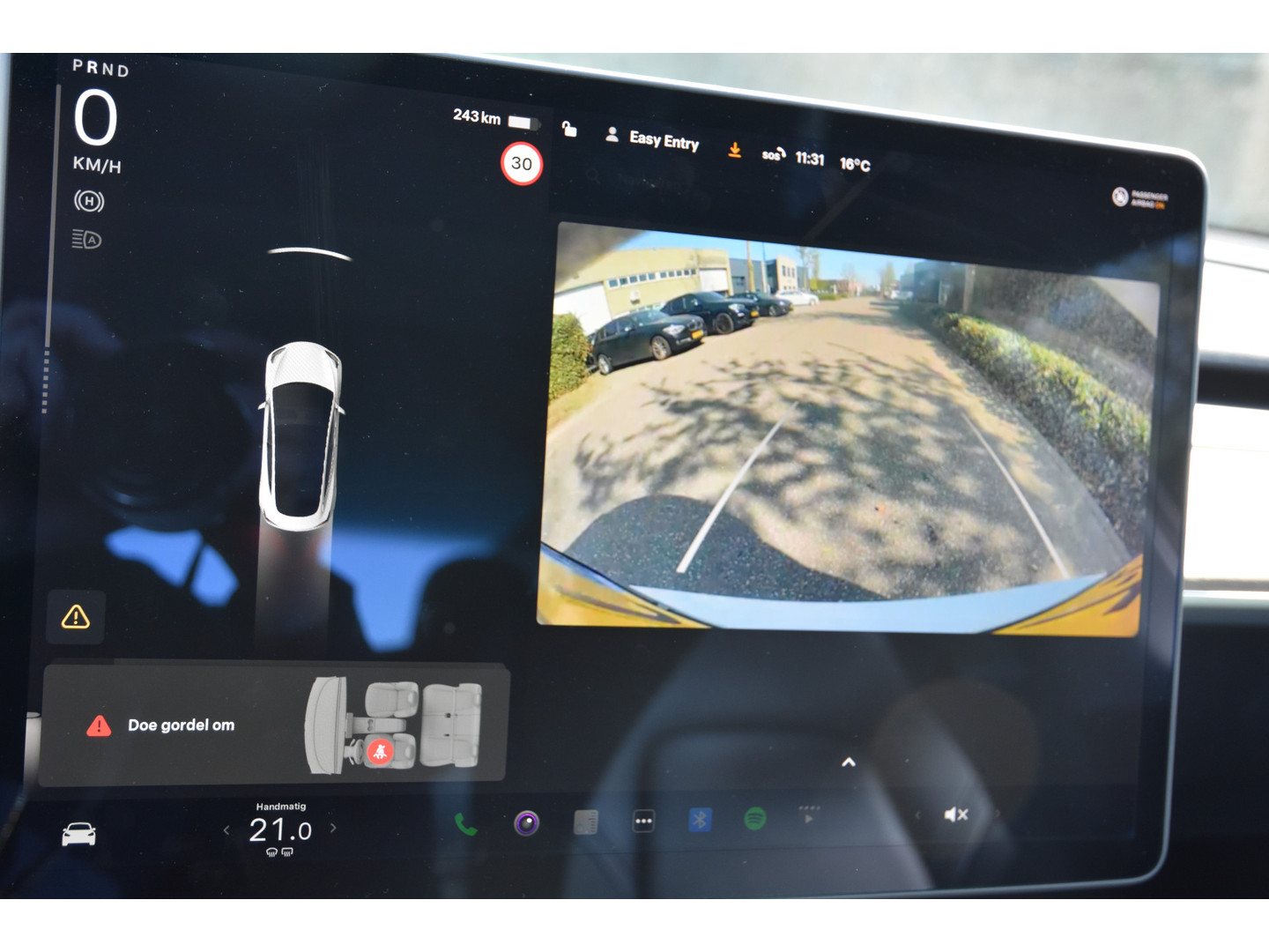 Tesla Tesla