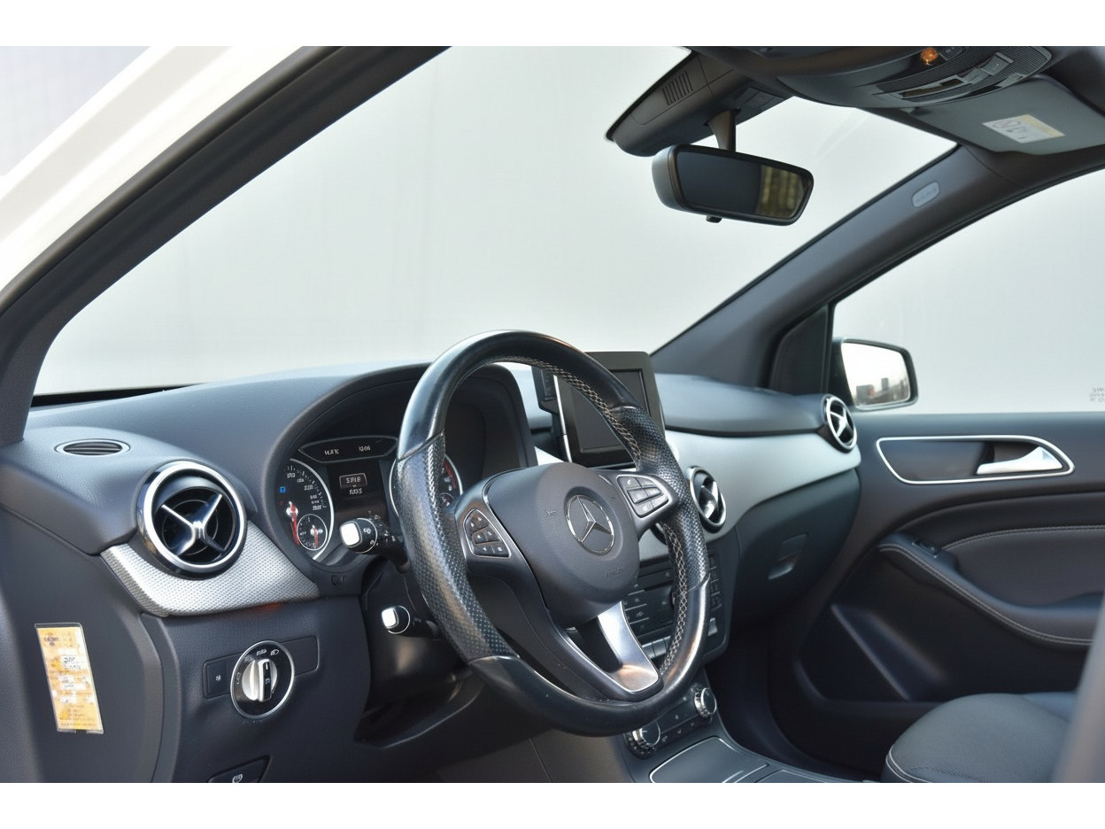 Mercedes-Benz Mercedes-Benz