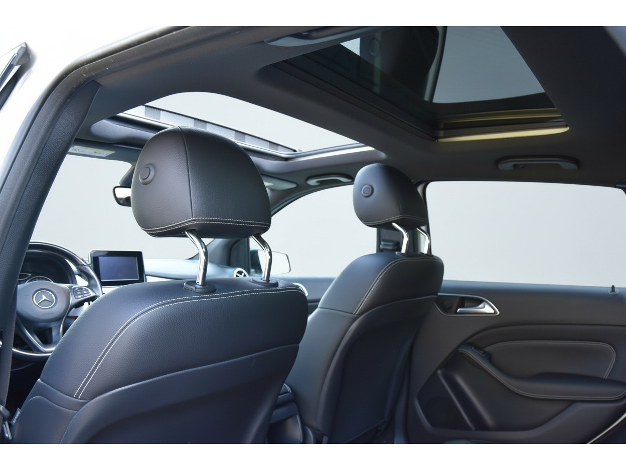 Mercedes-Benz Mercedes-Benz