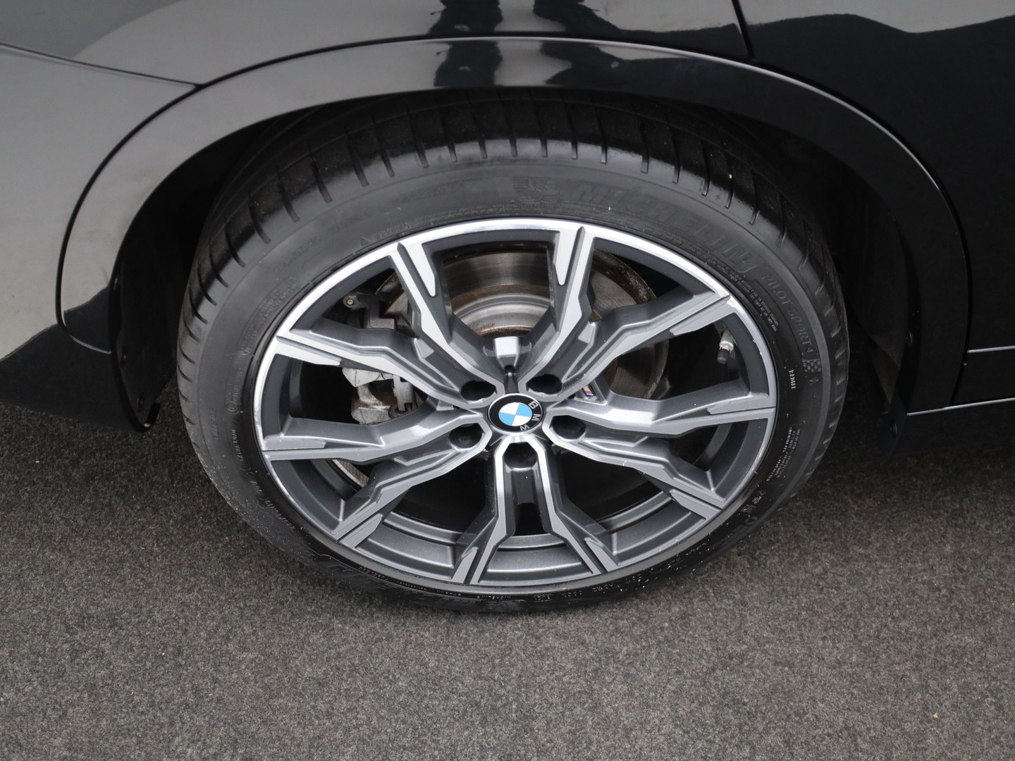BMW BMW