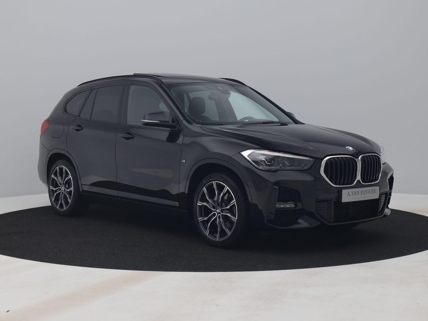 BMW BMW