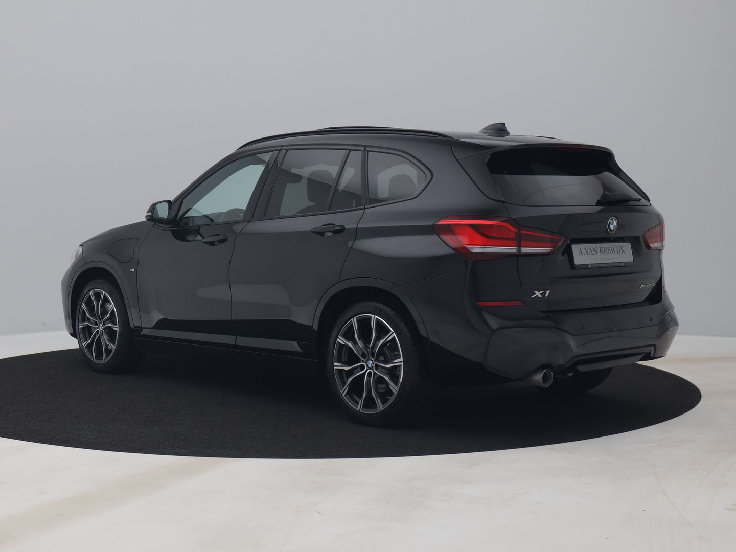 BMW BMW