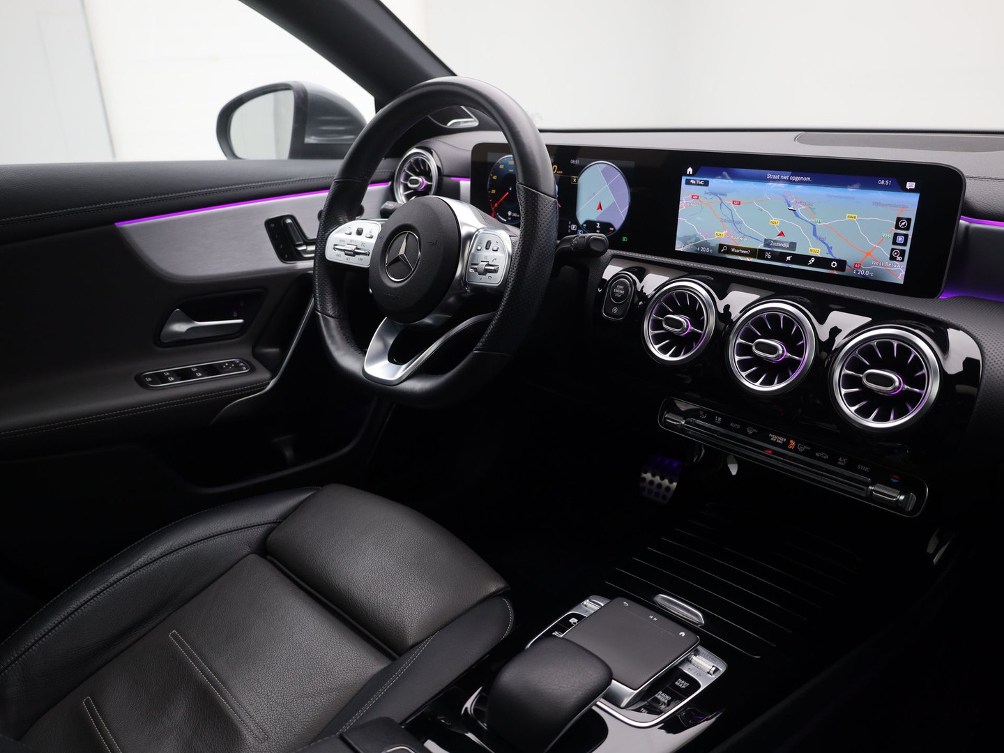 Mercedes-Benz Mercedes-Benz