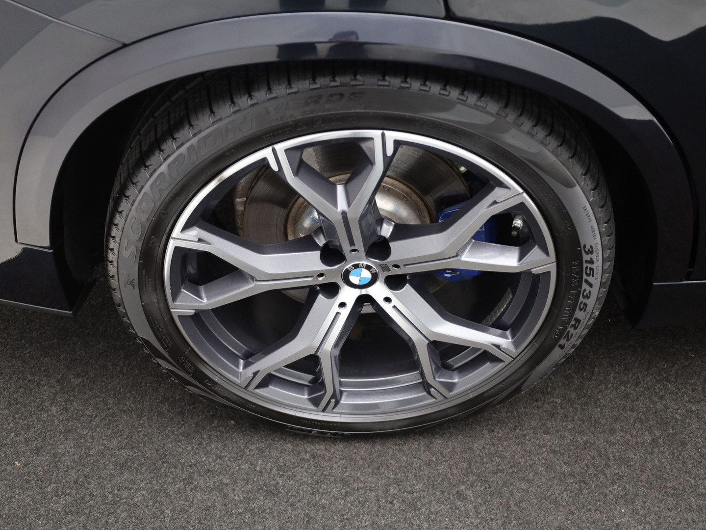 BMW BMW