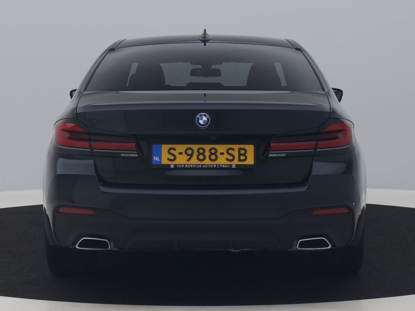 BMW BMW