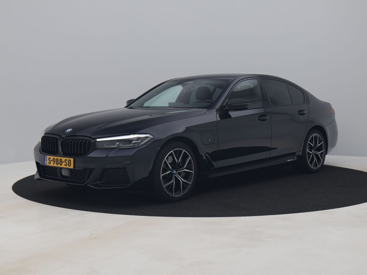 BMW BMW