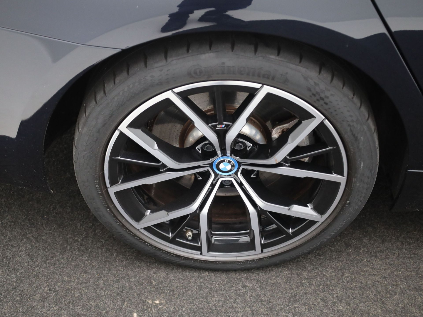 BMW BMW