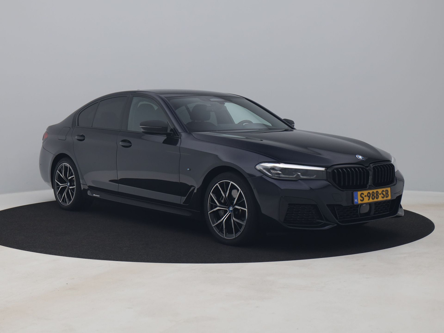 BMW BMW