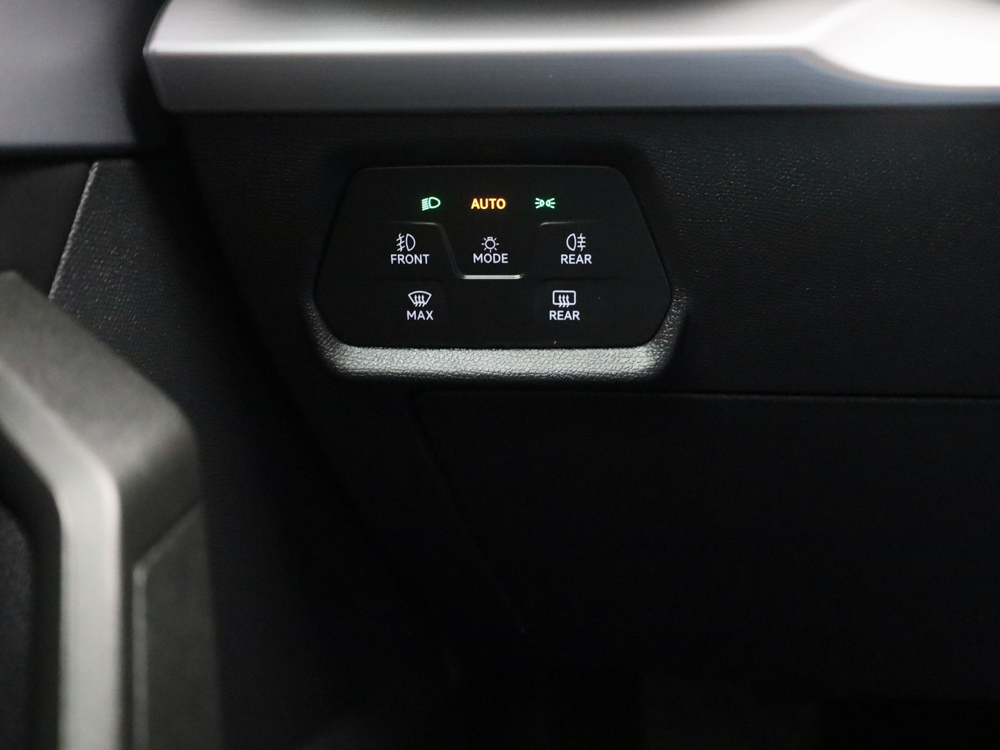 SEAT SEAT