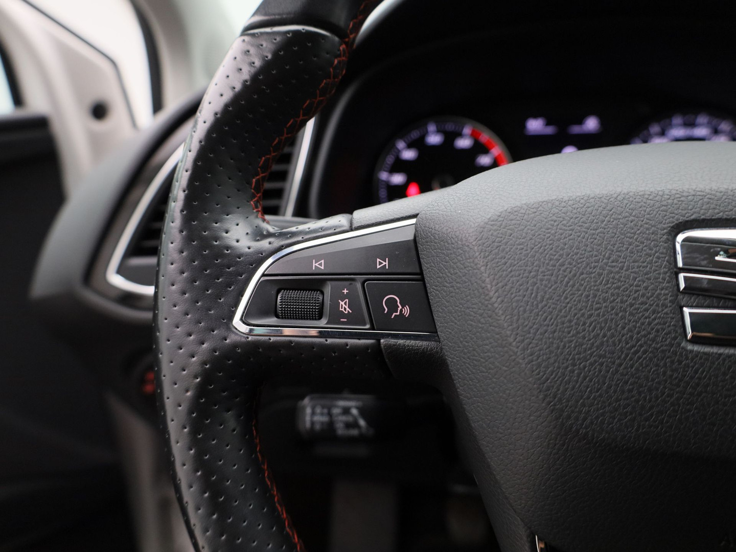 SEAT SEAT