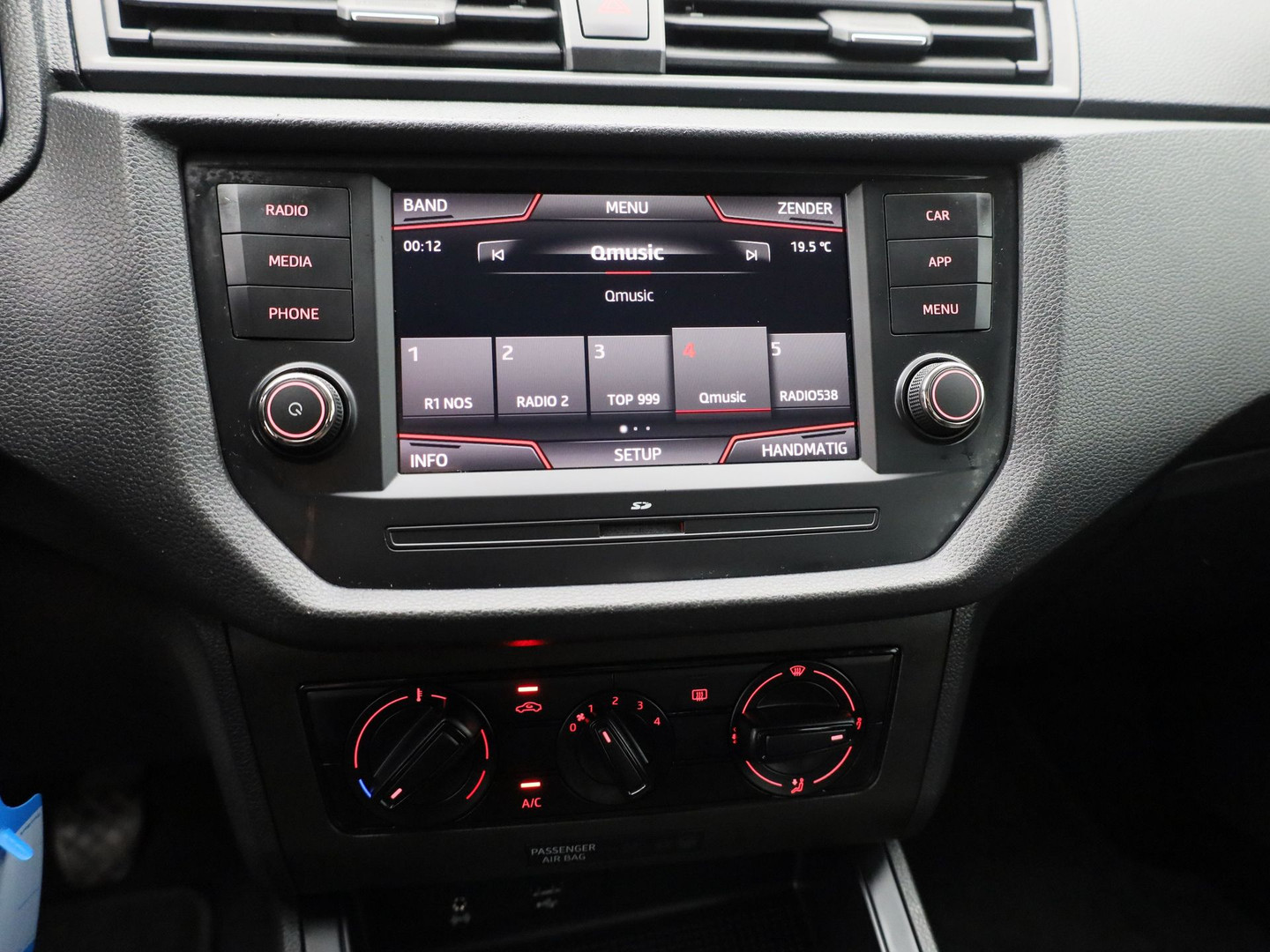 SEAT