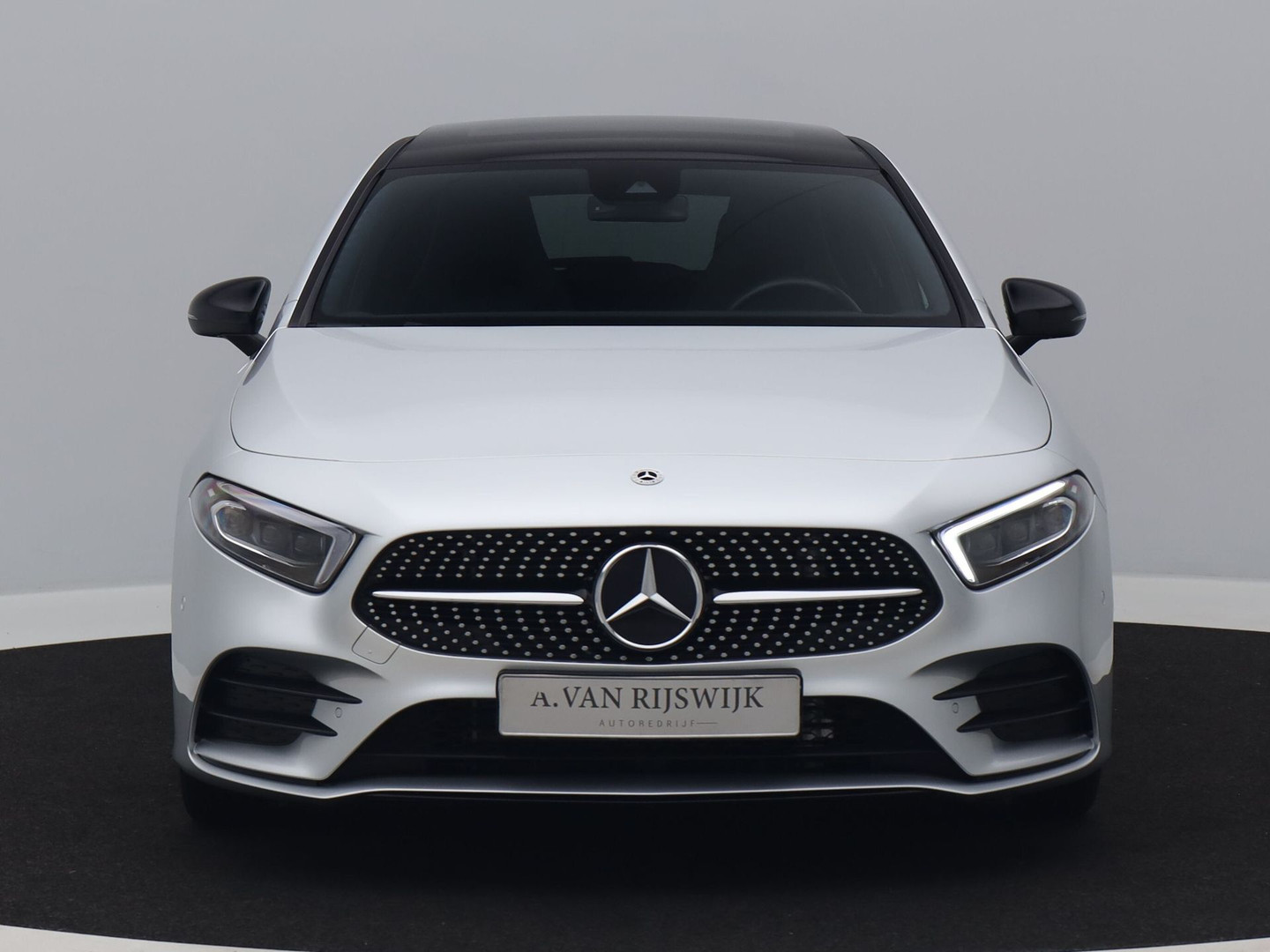 Mercedes-Benz Mercedes-Benz