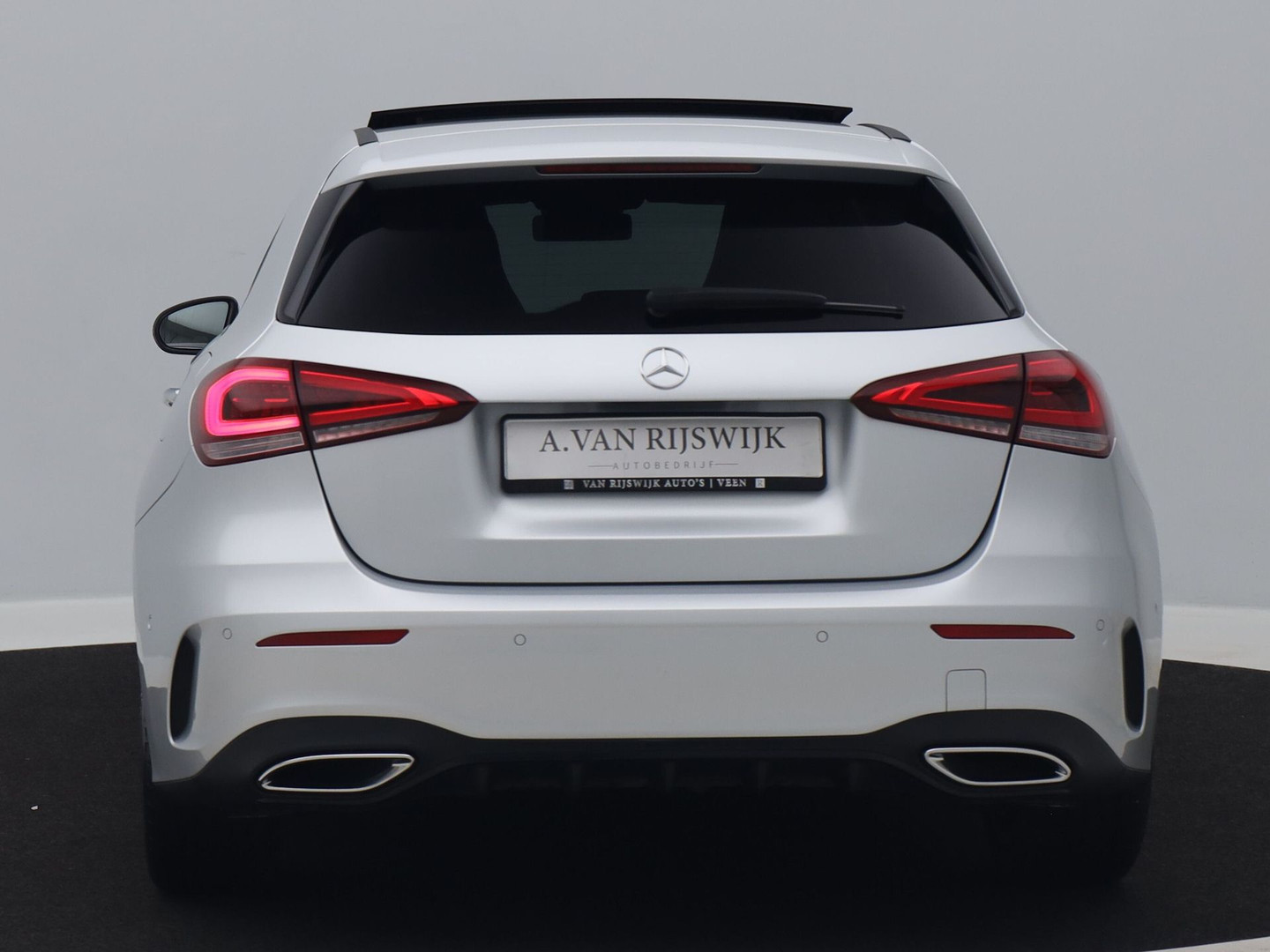 Mercedes-Benz Mercedes-Benz