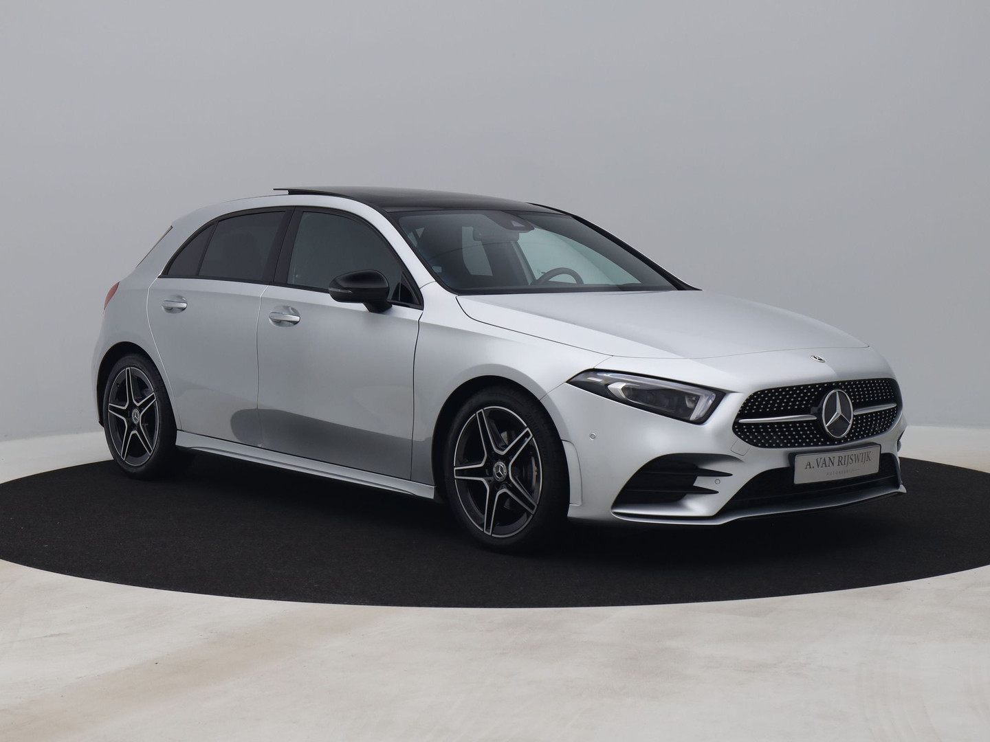 Mercedes-Benz Mercedes-Benz
