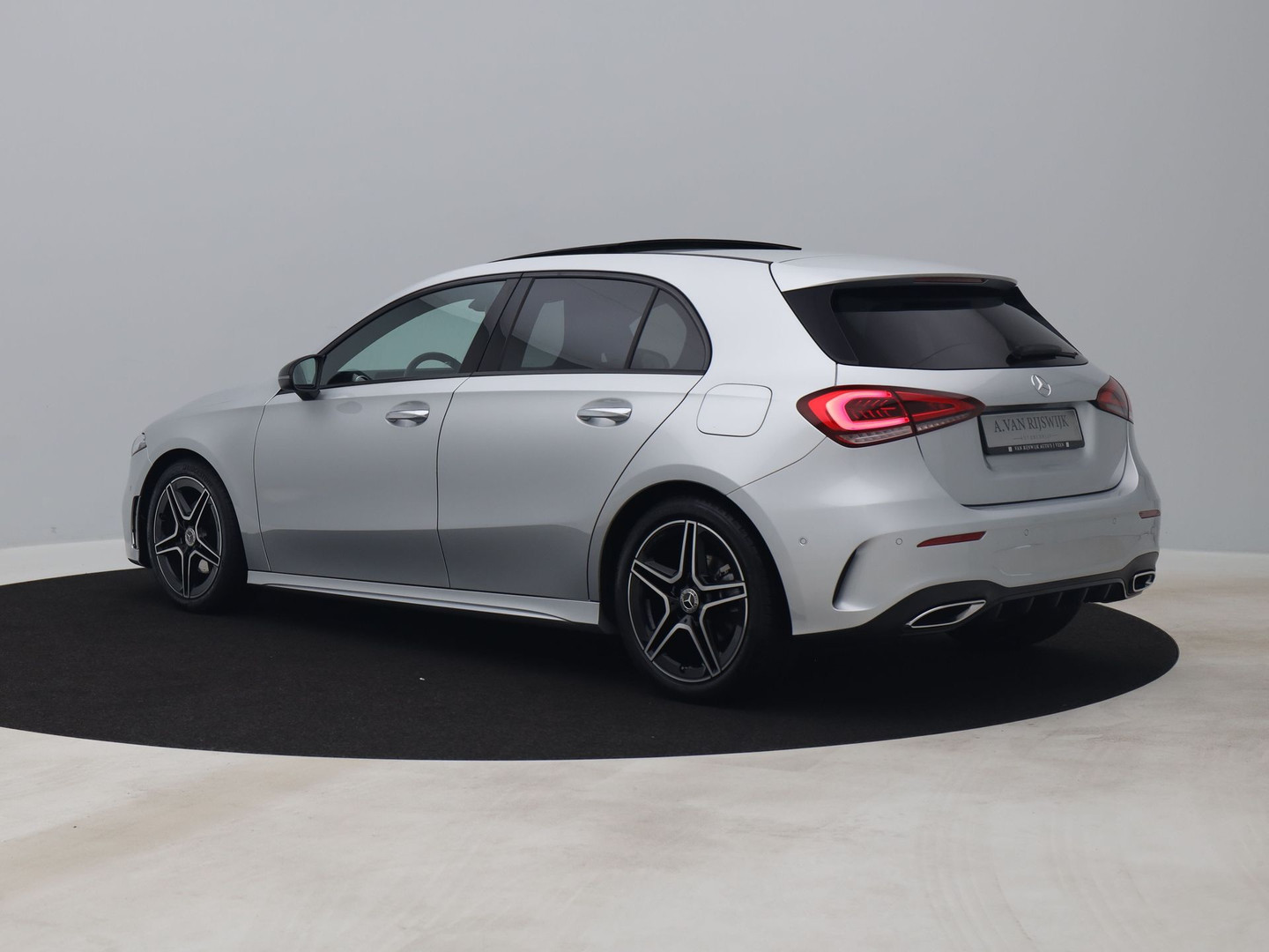 Mercedes-Benz Mercedes-Benz