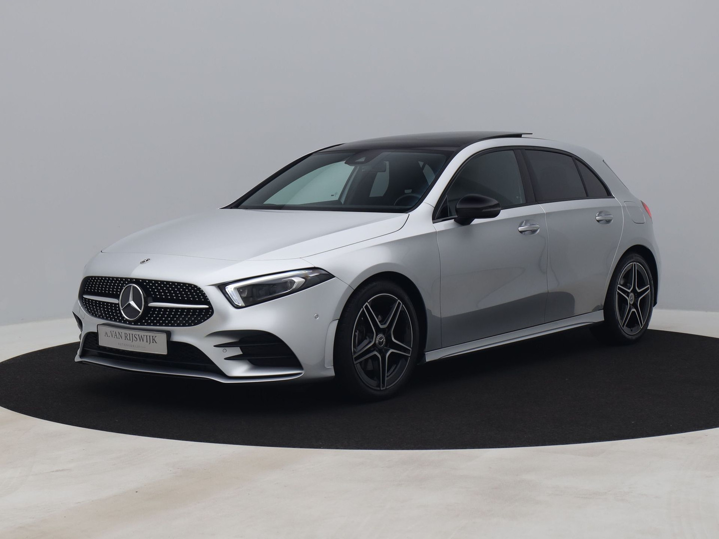 Mercedes-Benz Mercedes-Benz