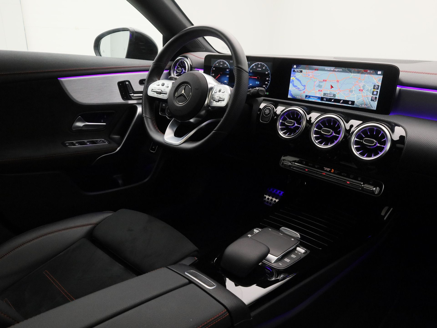 Mercedes-Benz Mercedes-Benz