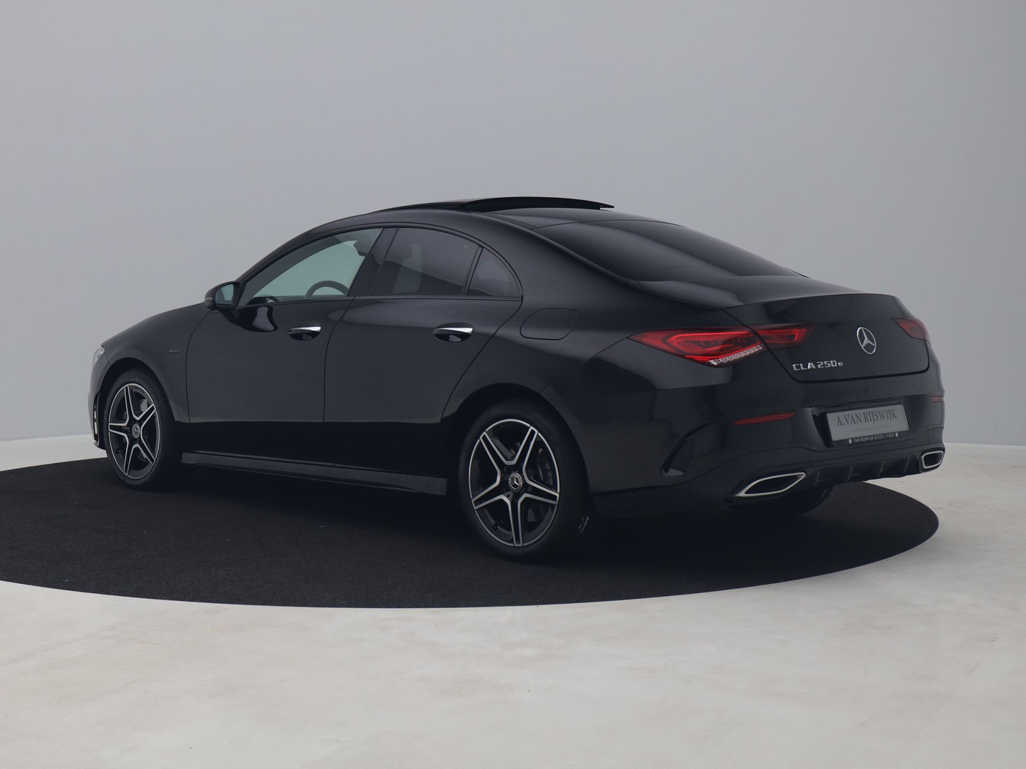 Mercedes-Benz Mercedes-Benz