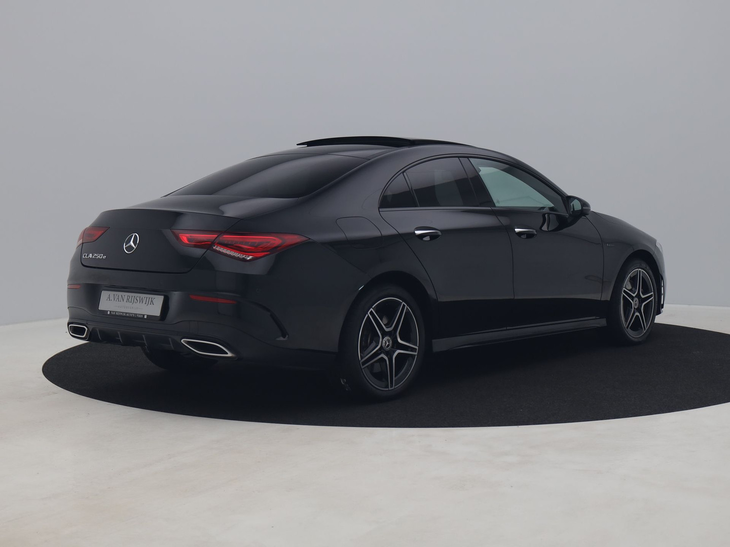 Mercedes-Benz Mercedes-Benz