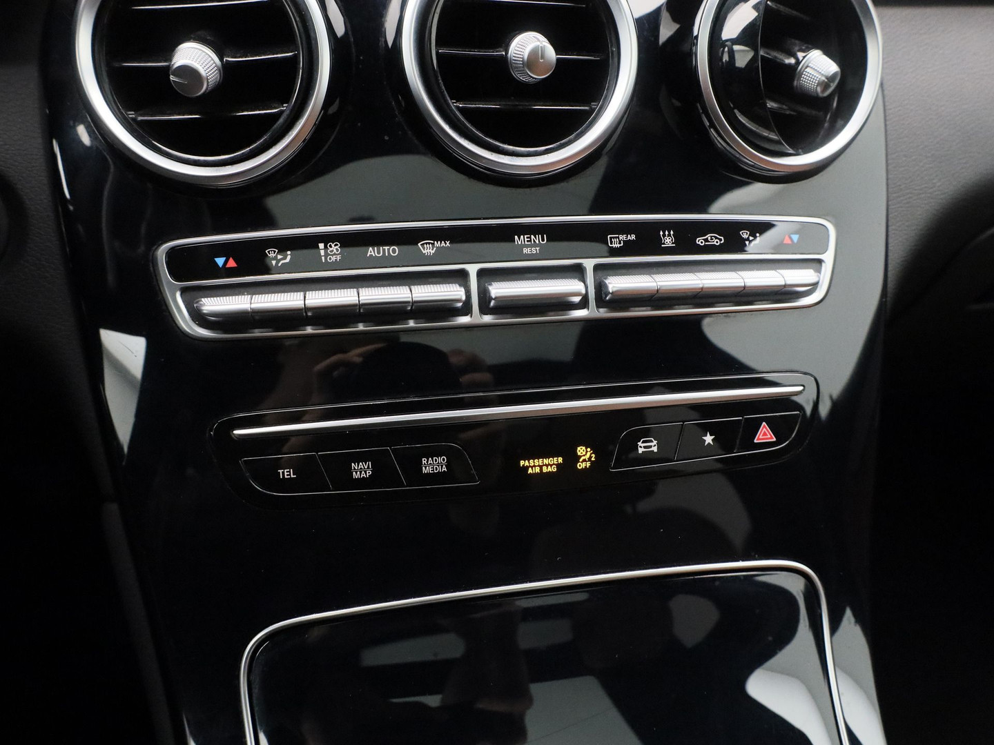Mercedes-Benz Mercedes-Benz
