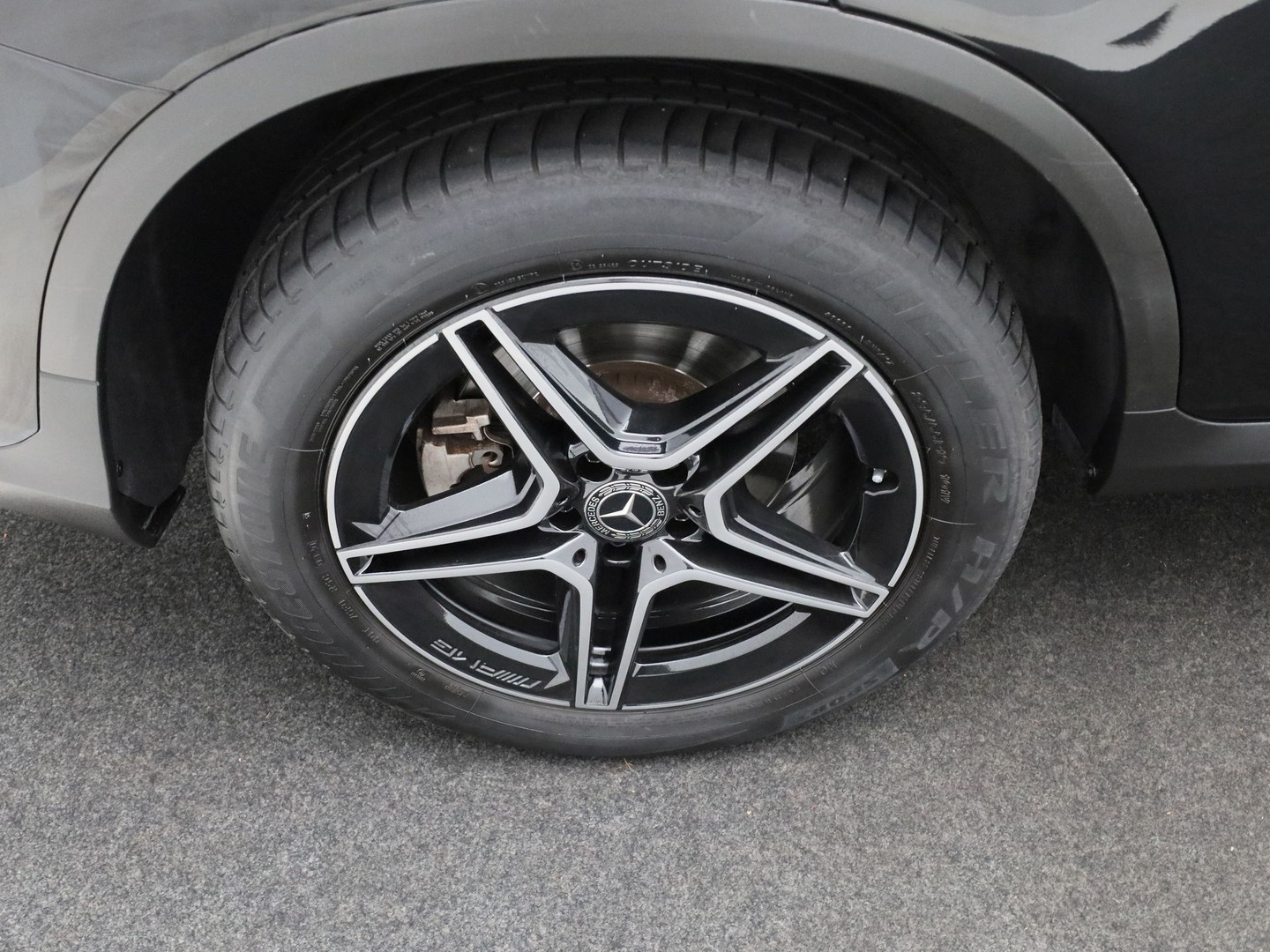 Mercedes-Benz Mercedes-Benz