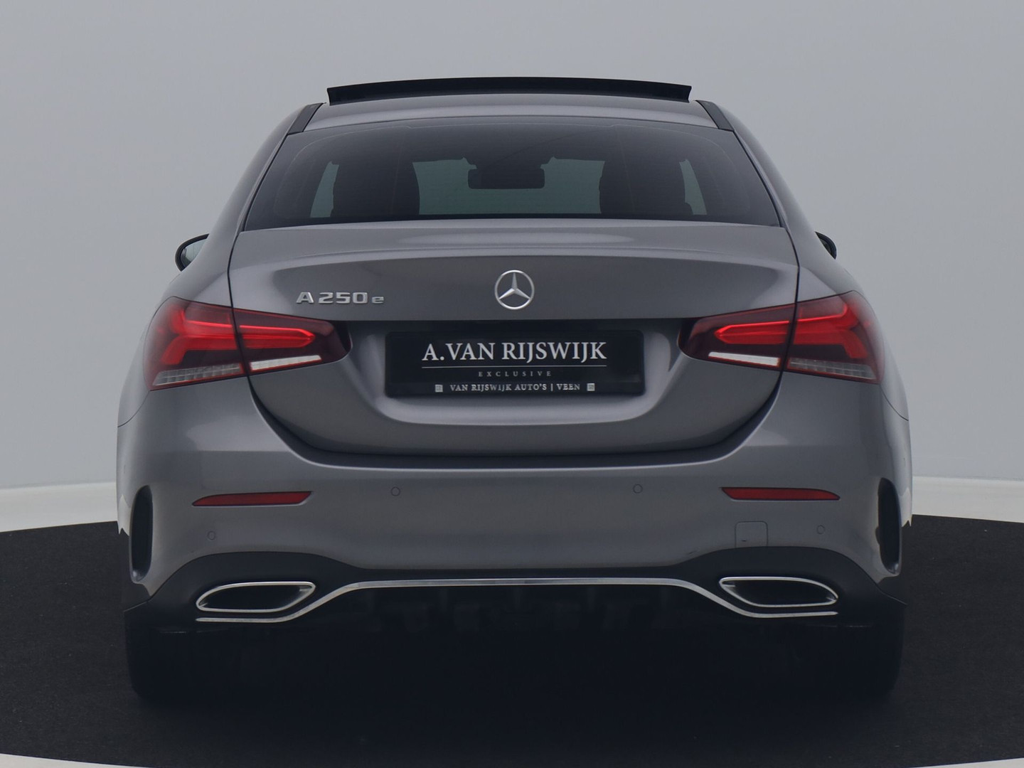 Mercedes-Benz Mercedes-Benz