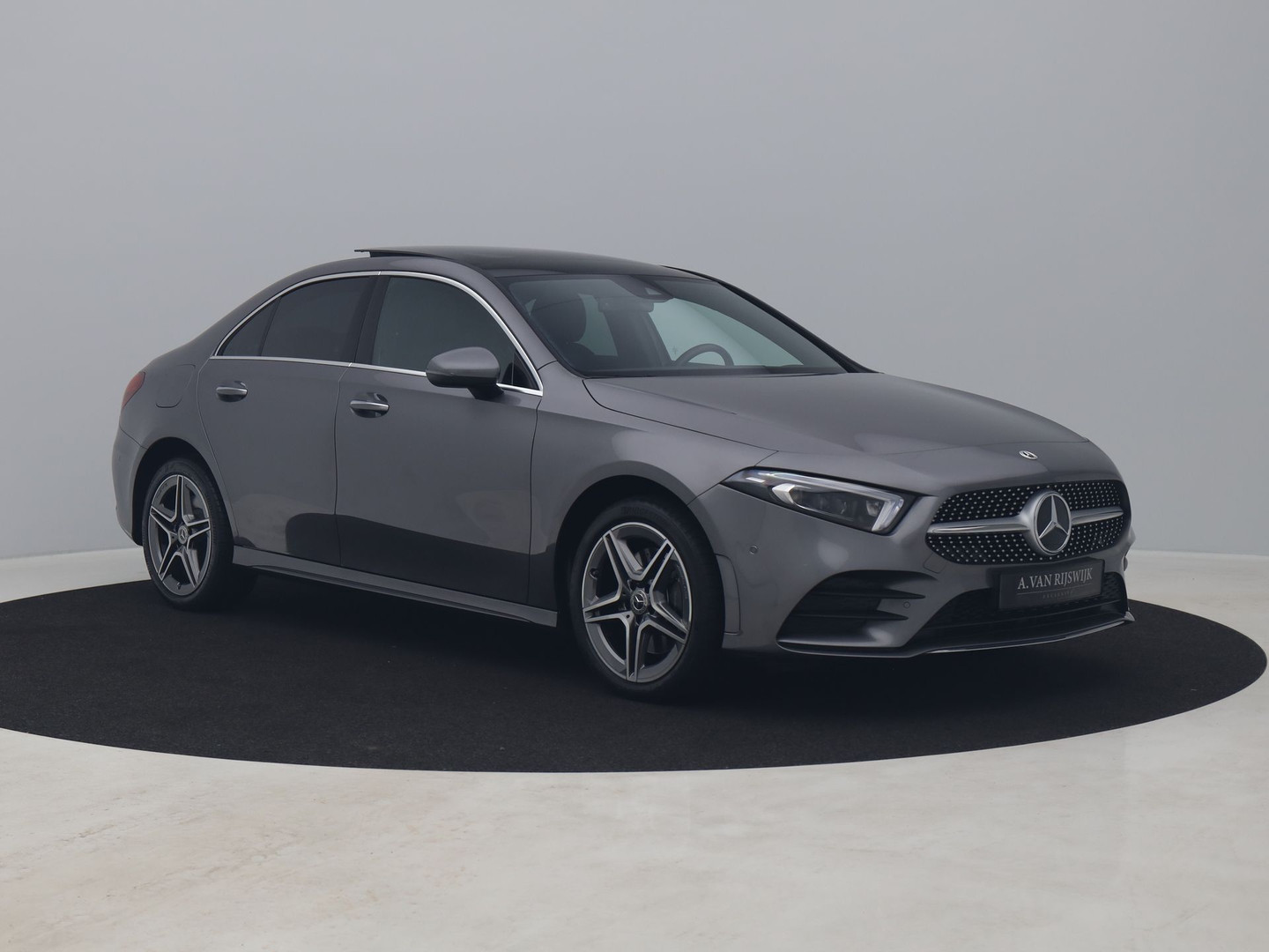 Mercedes-Benz Mercedes-Benz