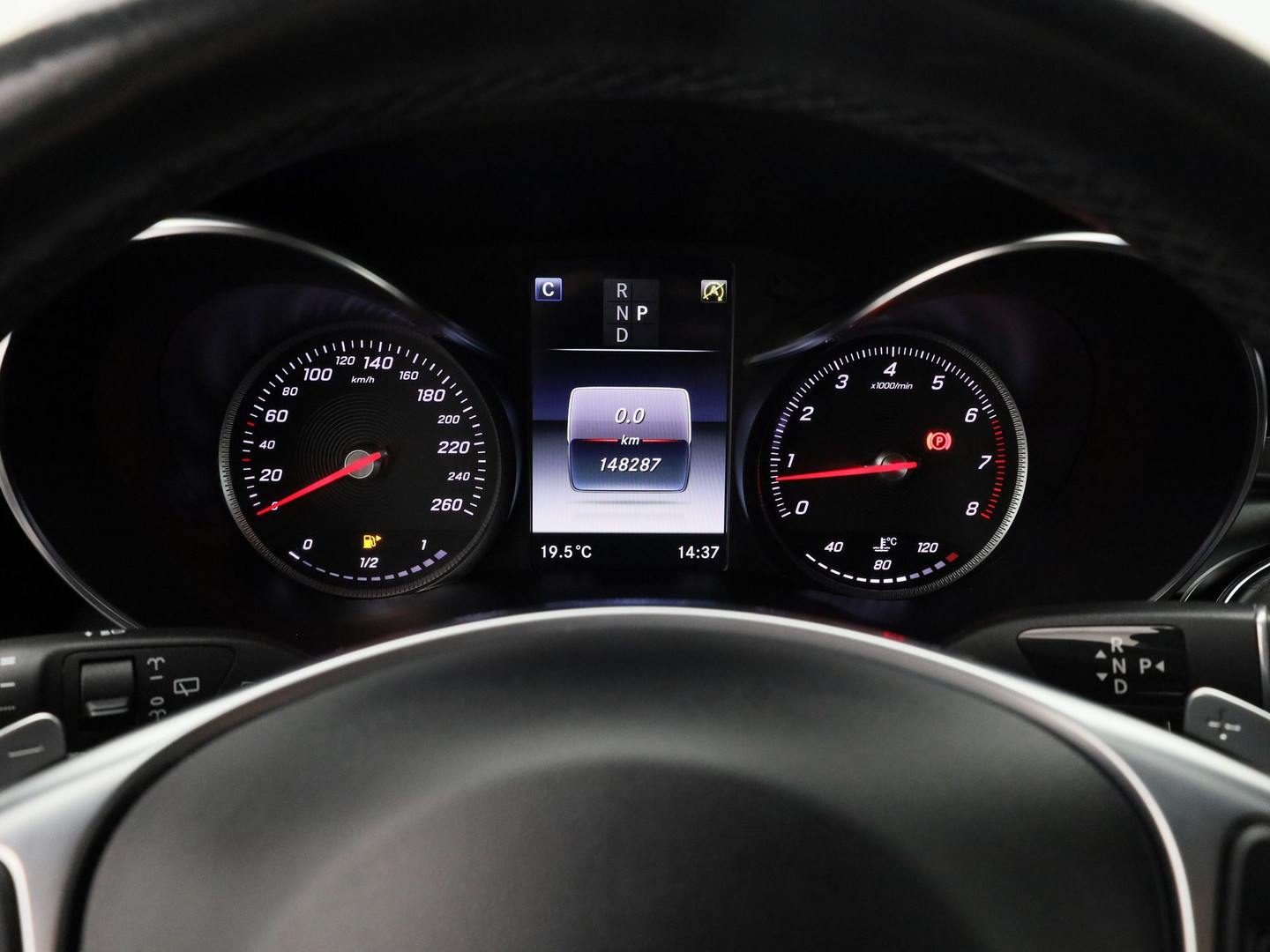 Mercedes-Benz Mercedes-Benz