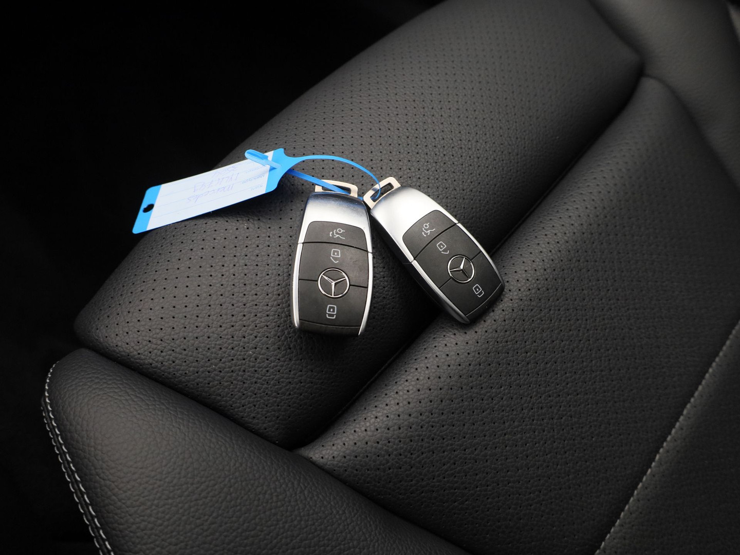 Mercedes-Benz Mercedes-Benz