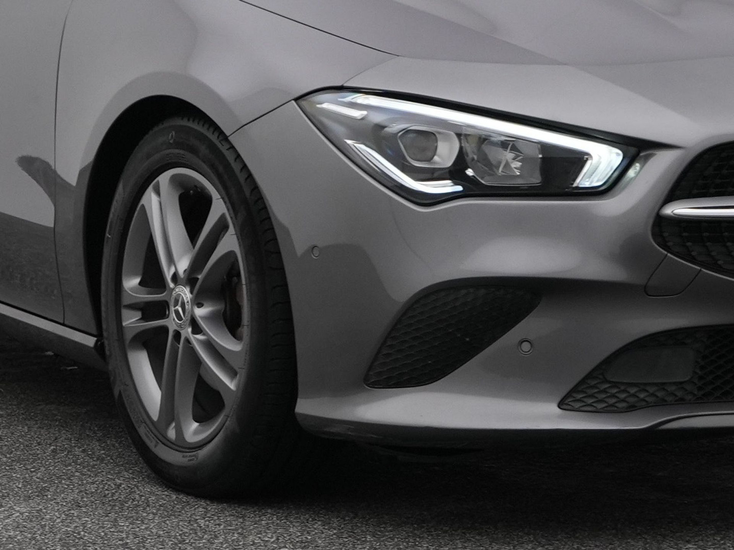 Mercedes-Benz Mercedes-Benz