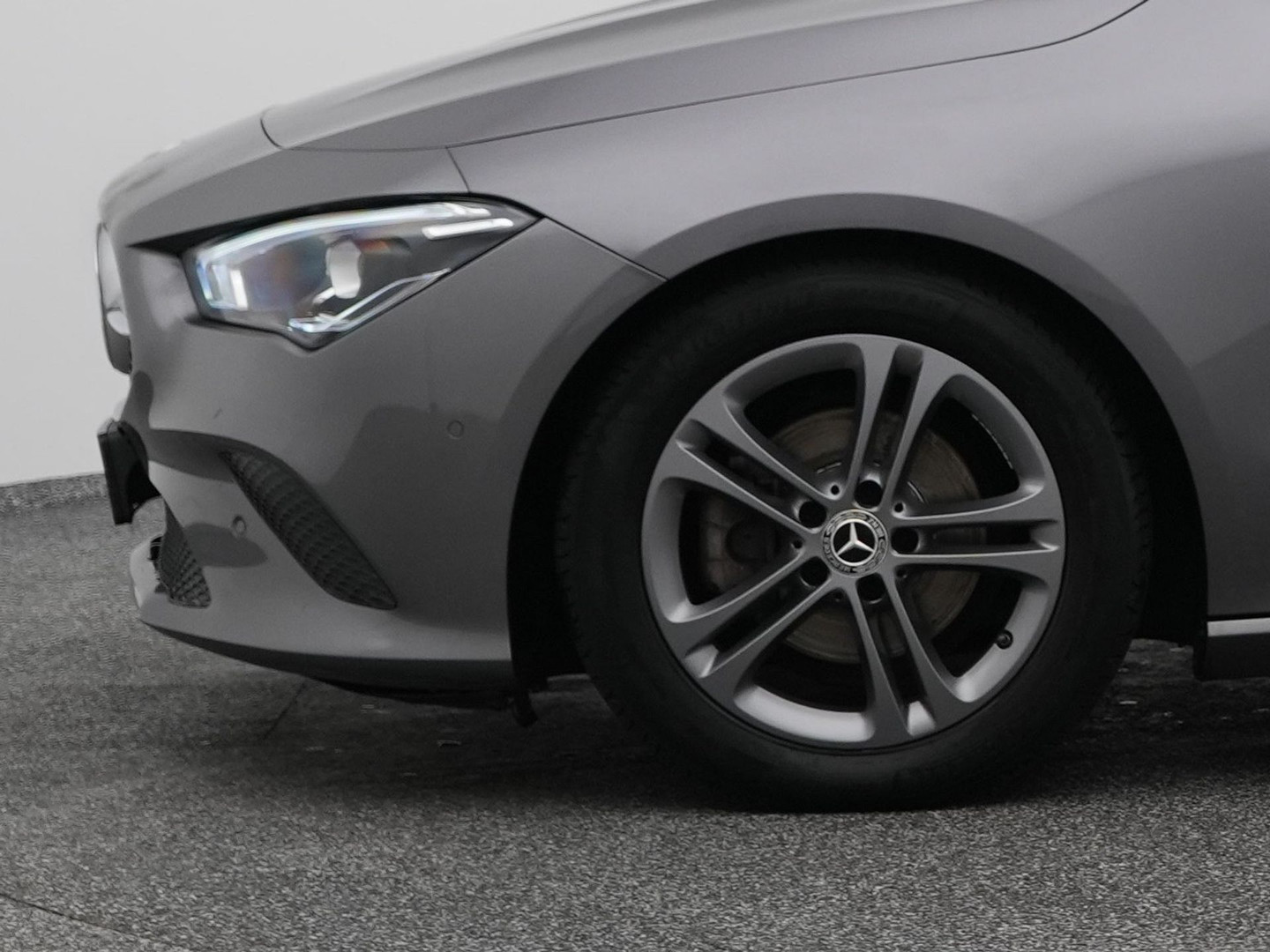 Mercedes-Benz Mercedes-Benz