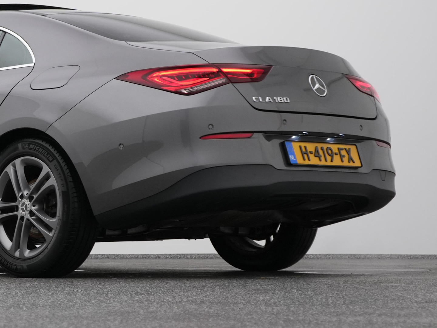 Mercedes-Benz Mercedes-Benz