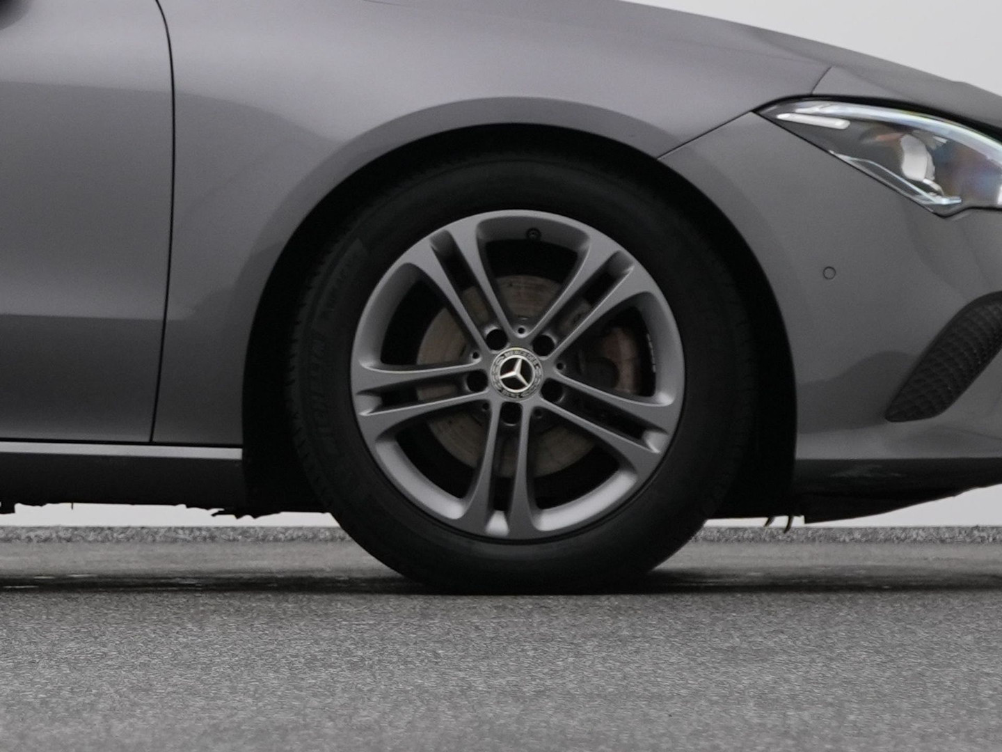 Mercedes-Benz Mercedes-Benz