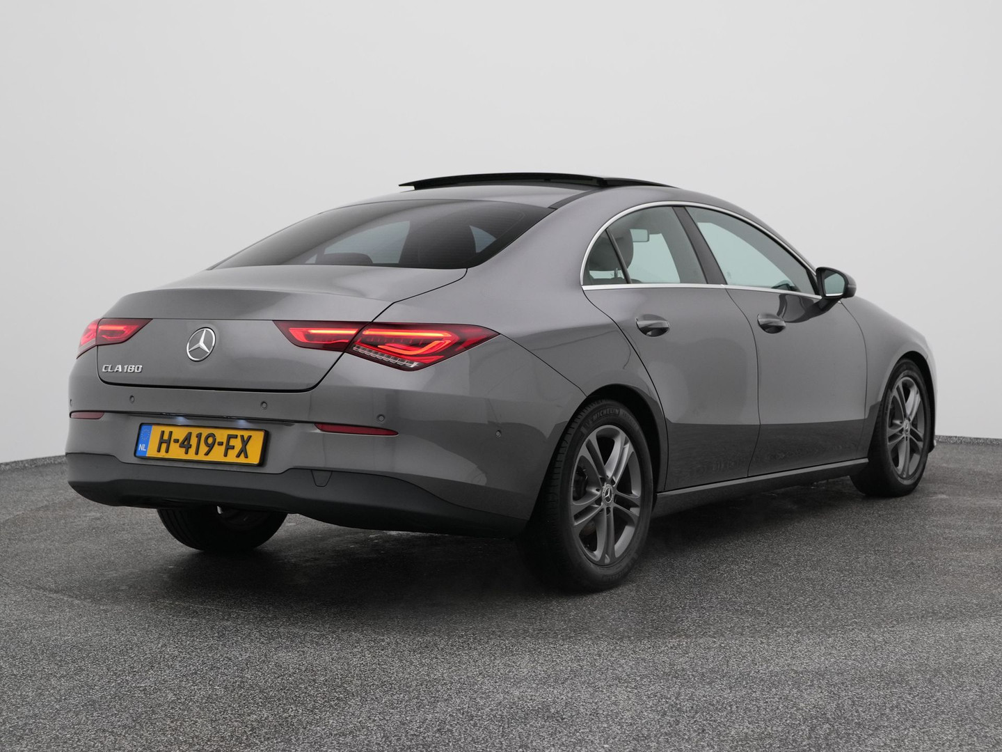 Mercedes-Benz Mercedes-Benz