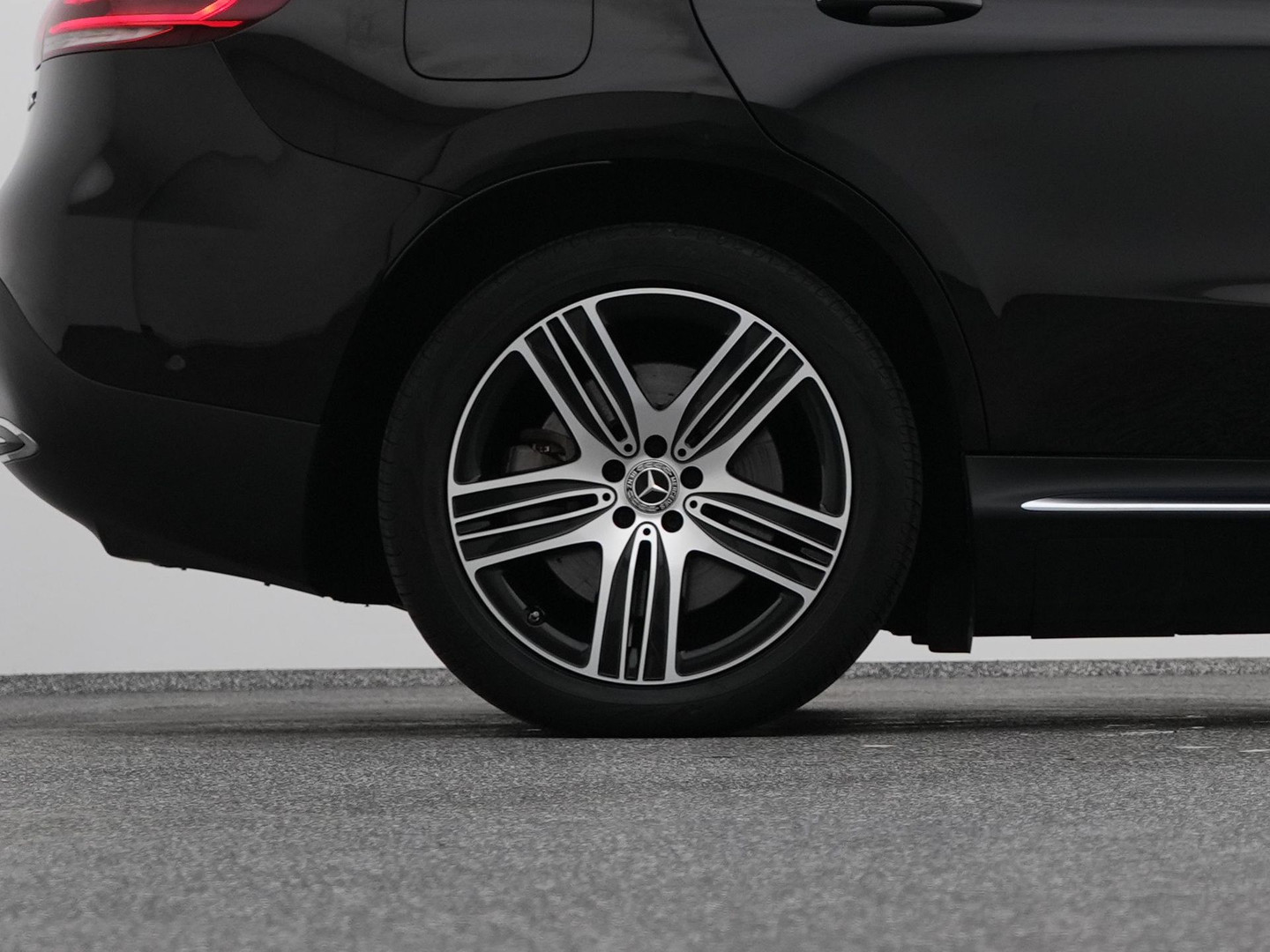 Mercedes-Benz Mercedes-Benz