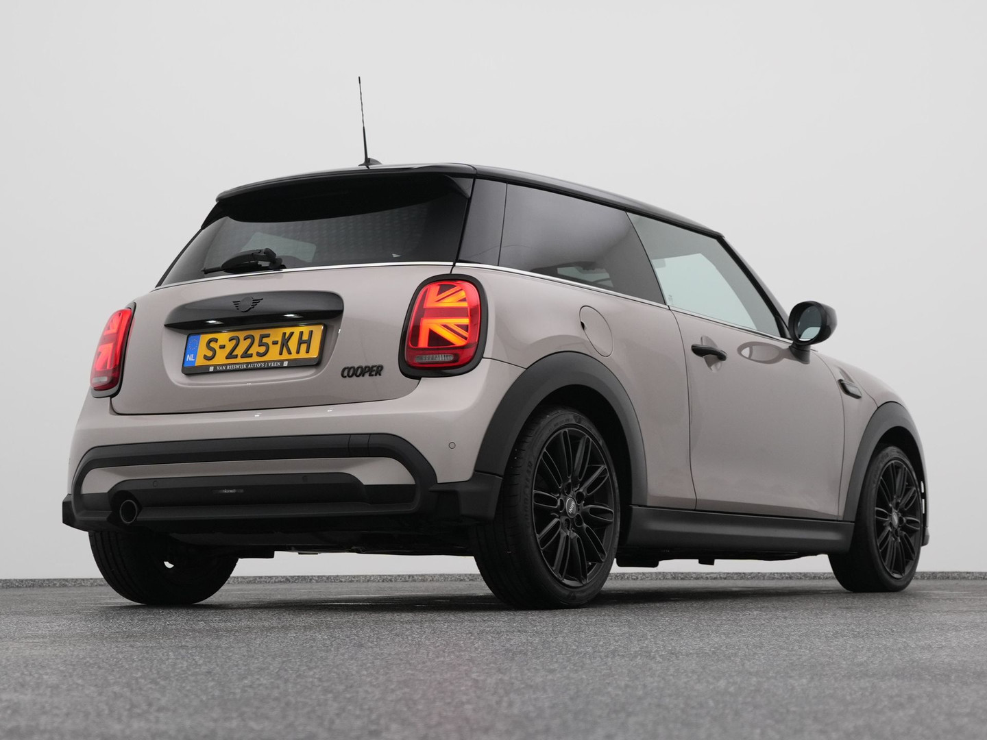 MINI