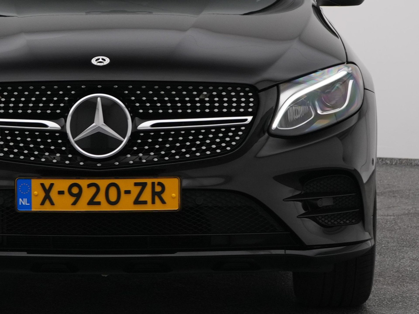 Mercedes-Benz Mercedes-Benz