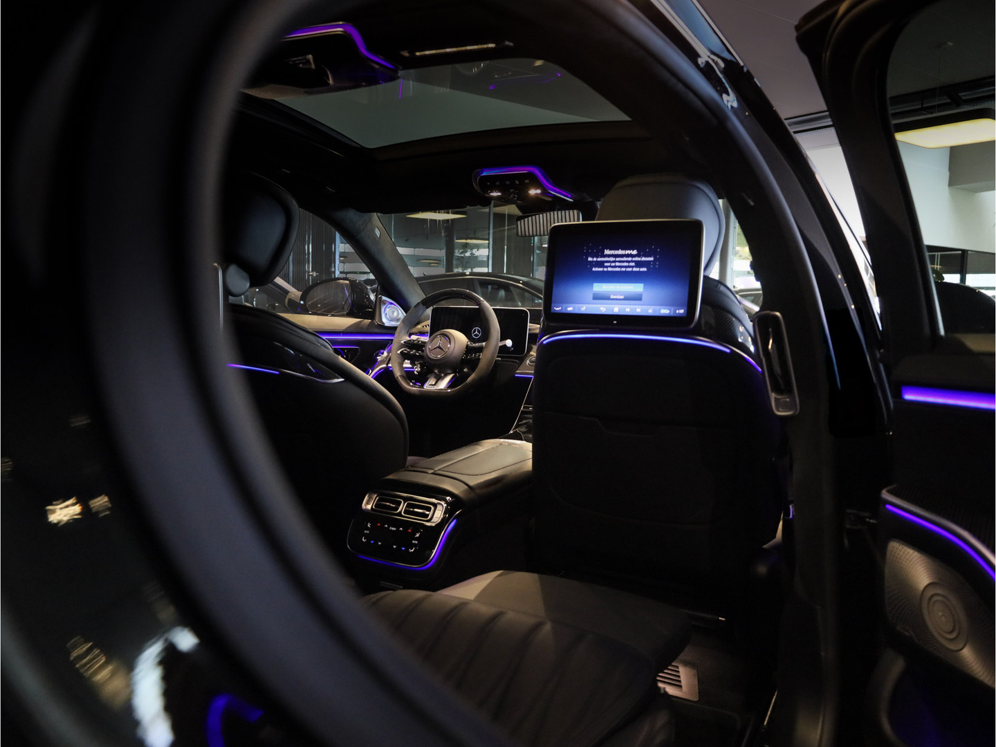 Mercedes-Benz Mercedes-Benz