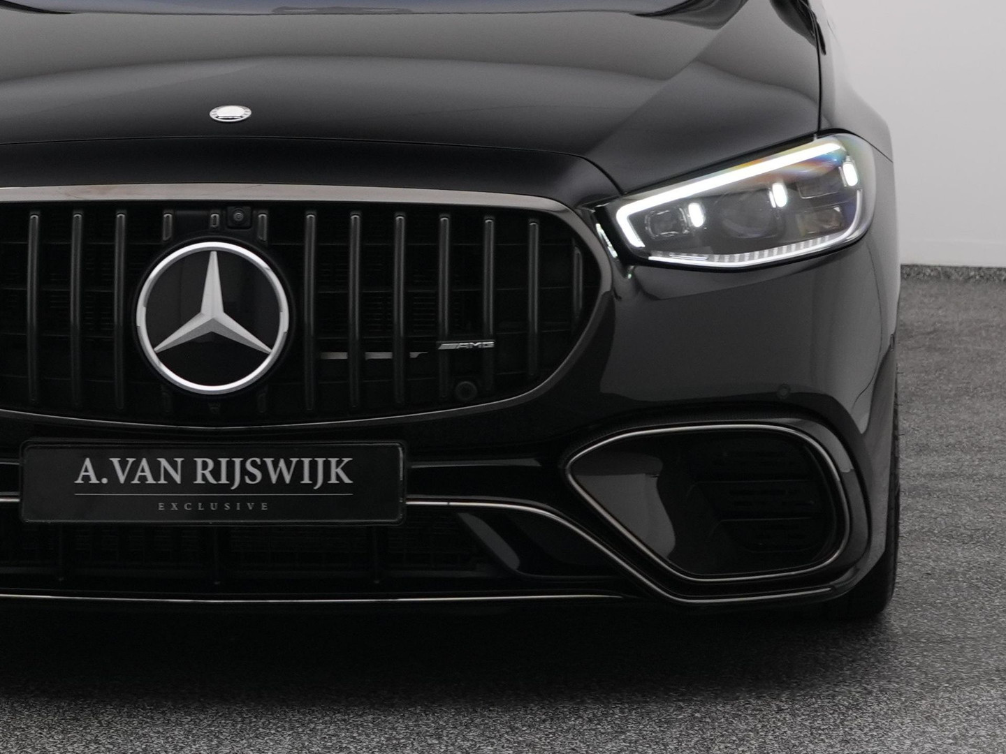 Mercedes-Benz Mercedes-Benz