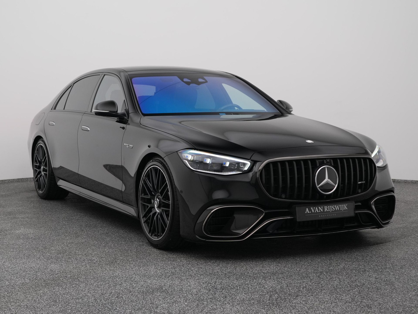 Mercedes-Benz Mercedes-Benz