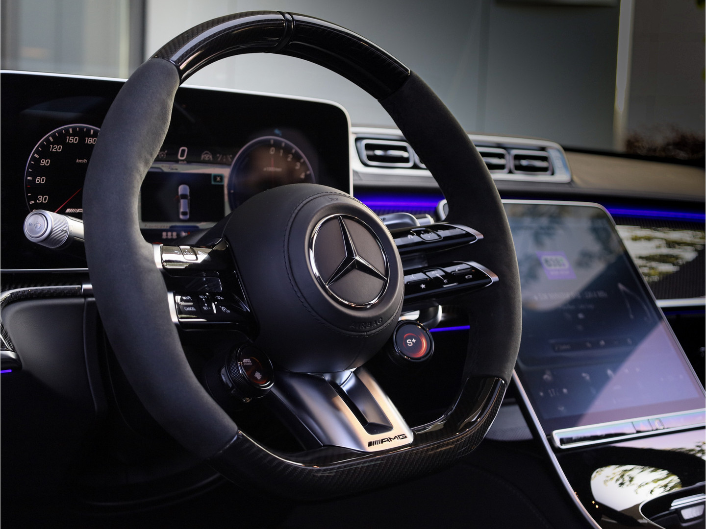 Mercedes-Benz Mercedes-Benz