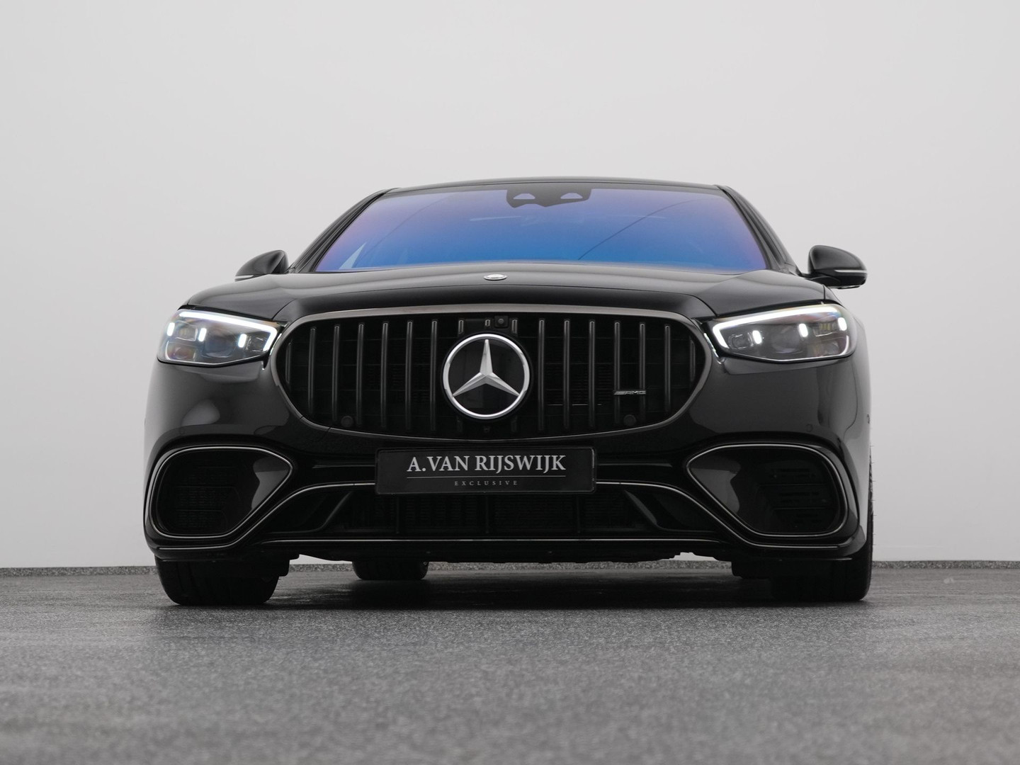 Mercedes-Benz Mercedes-Benz