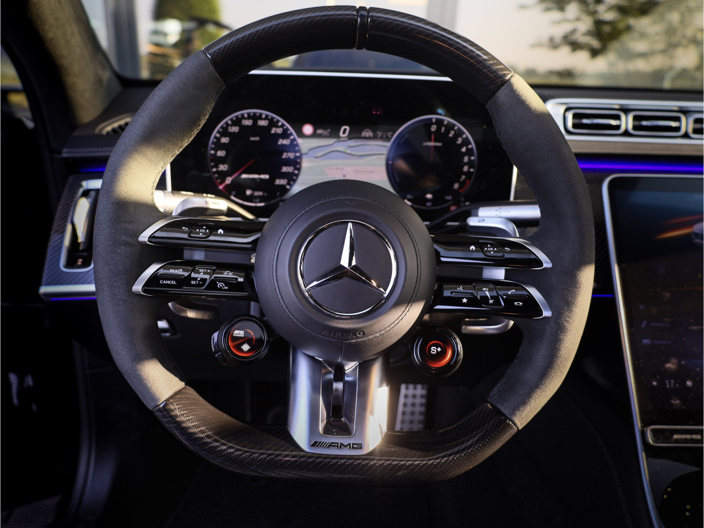 Mercedes-Benz Mercedes-Benz