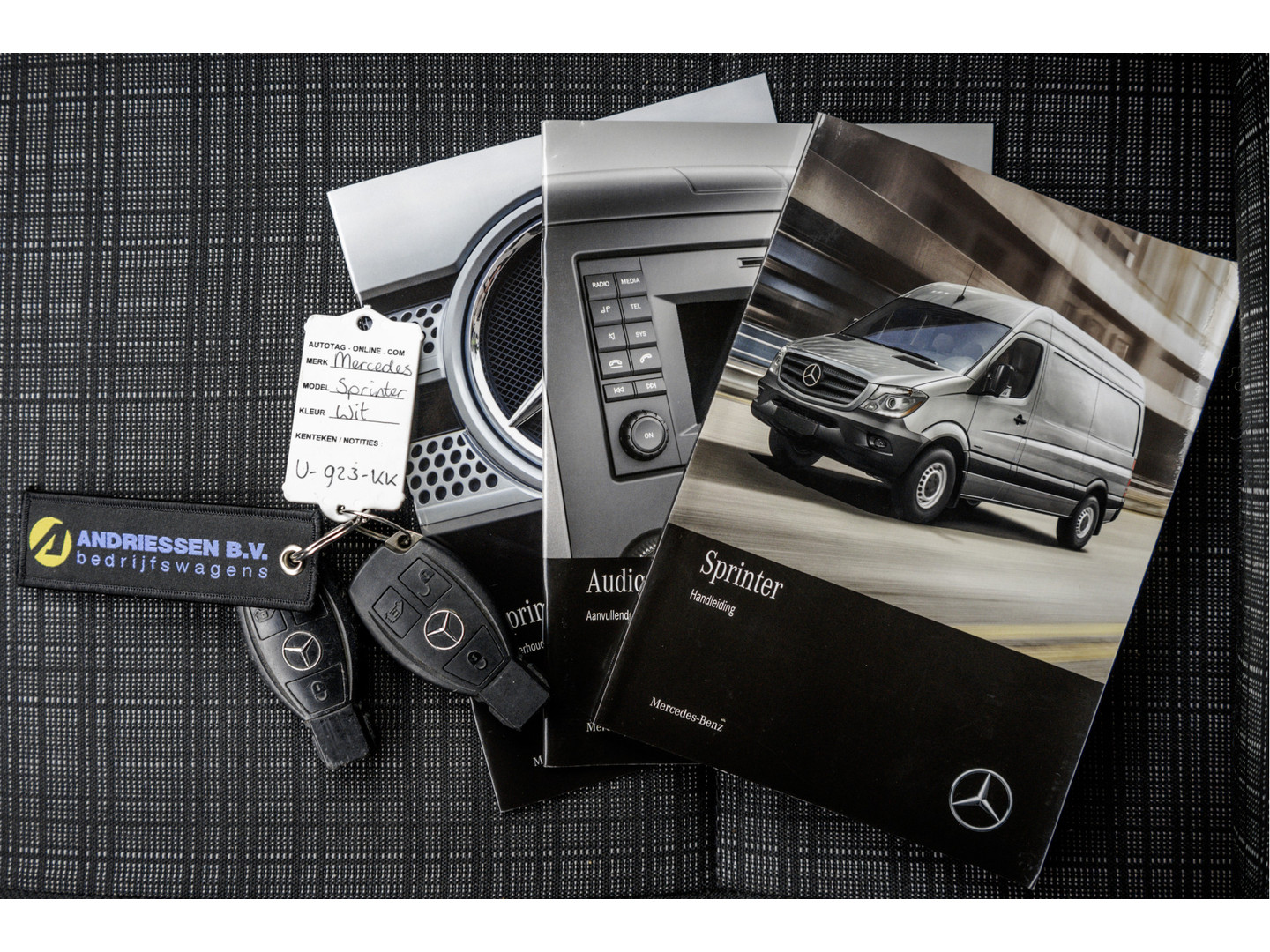 Mercedes-Benz Mercedes-Benz