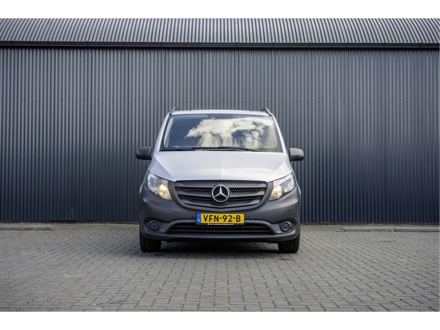 Mercedes-Benz Mercedes-Benz