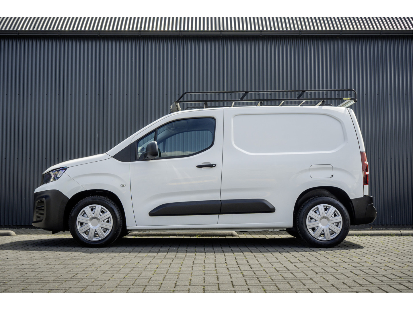 Peugeot Peugeot