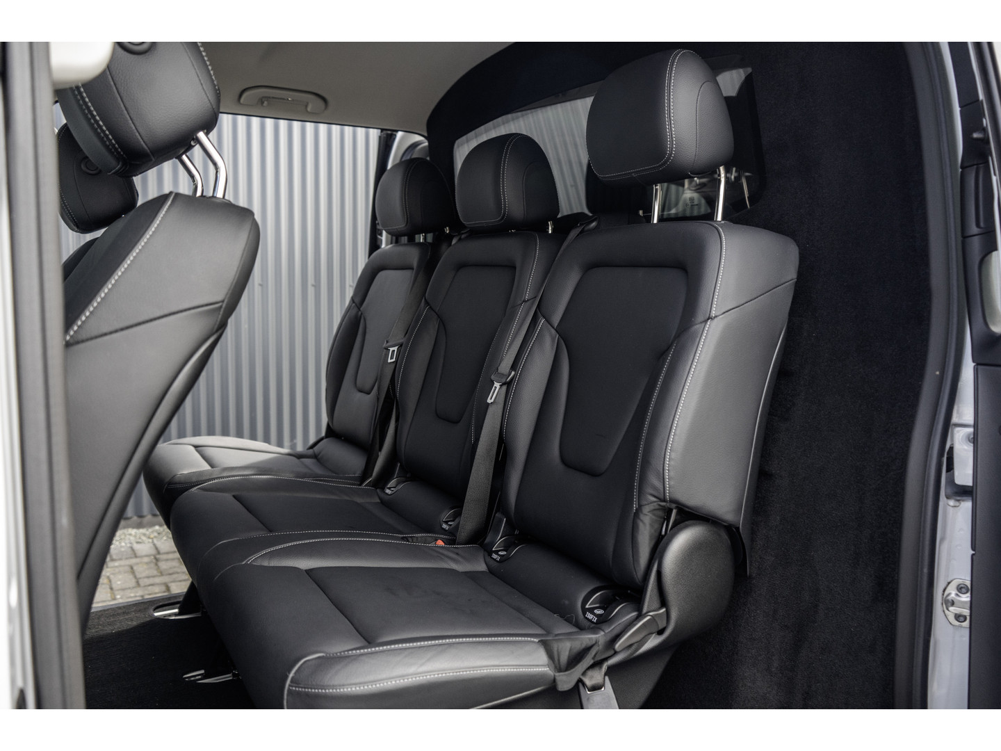 Mercedes-Benz Mercedes-Benz