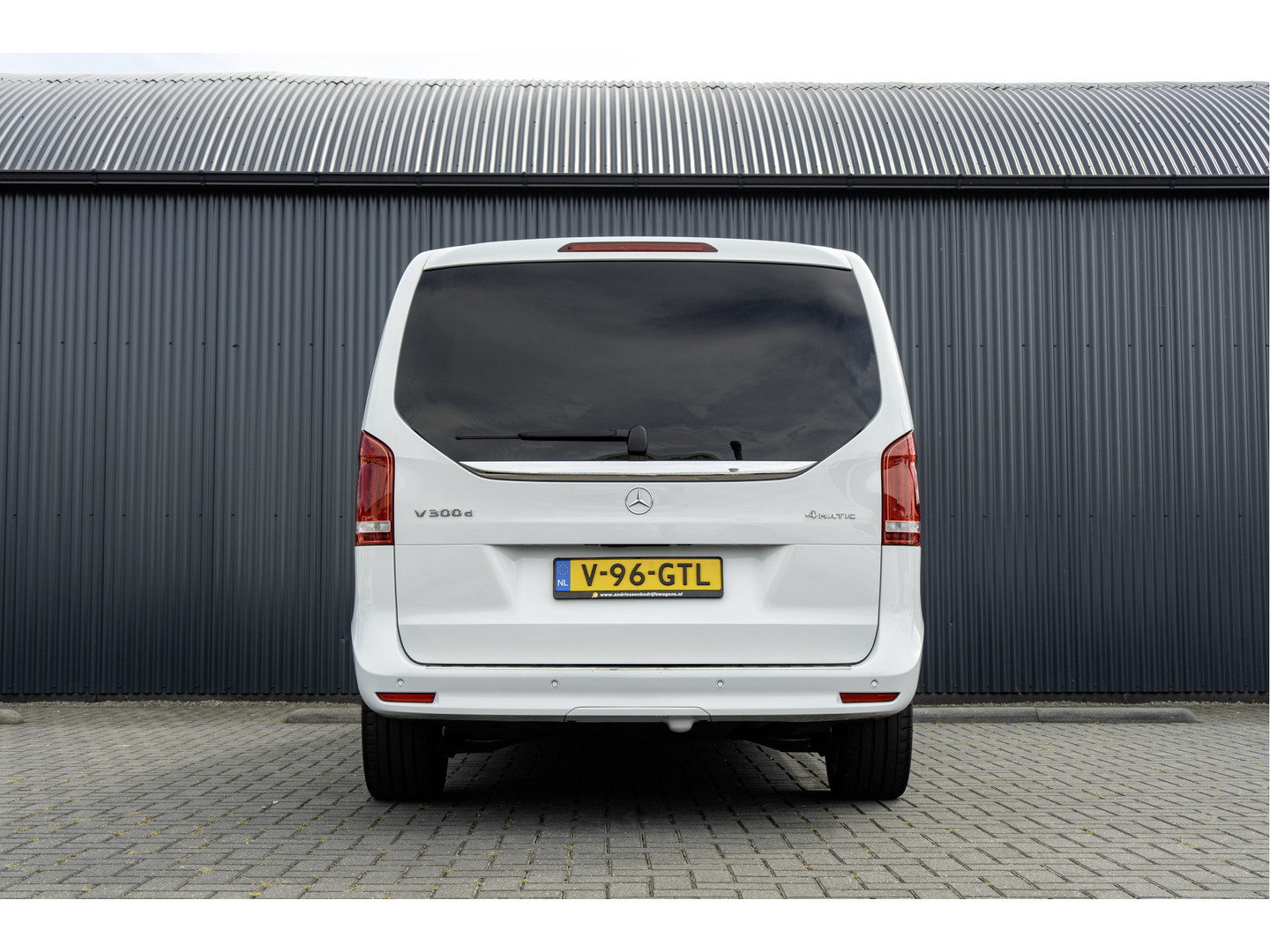 Mercedes-Benz Mercedes-Benz