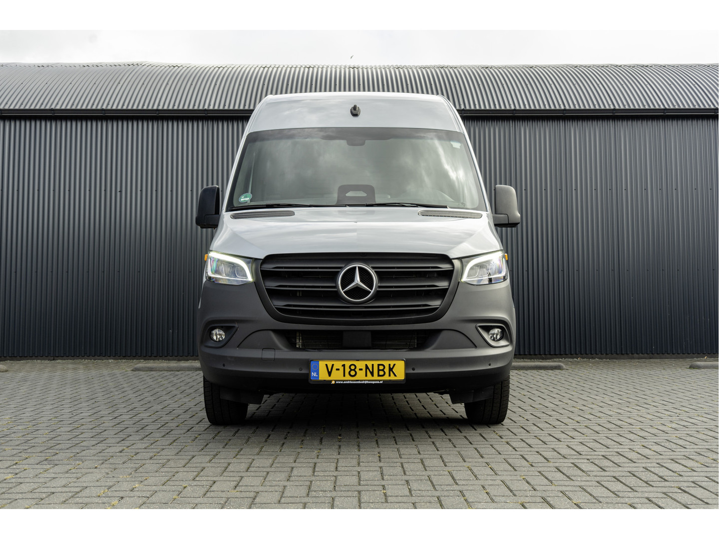 Mercedes-Benz Mercedes-Benz